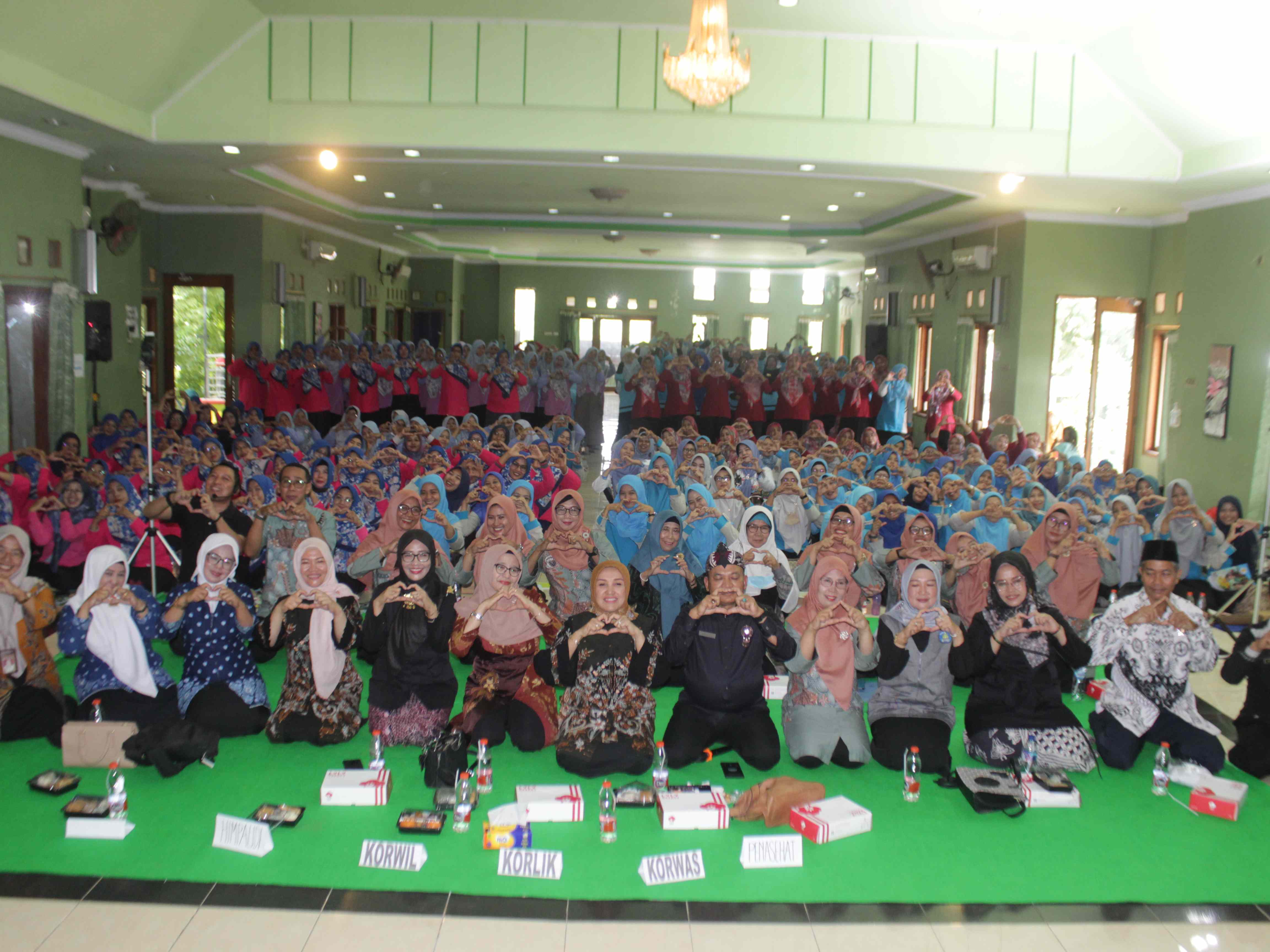 WORKSHOP LITERASI MENYENANGKAN BERSAMA BUNDA PAUD LAMONGAN