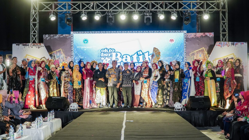 Oktober Batik 2024 Ajang Ekspos Hingga Eksplor Potensi Batik Lamongan