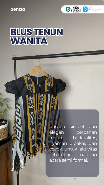 Foto: Baju tersedia di Lamongan Mart