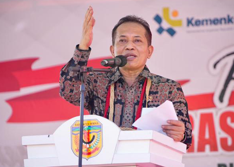 Foto: Menkop Resmikan Operasional Kopdes Merah Putih di Atuka Mimika, Papua Tengah