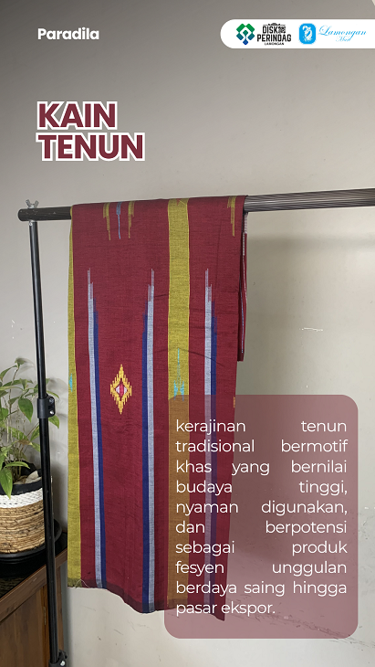 Foto: Kain Tenun tersedia di Lamongan Mart