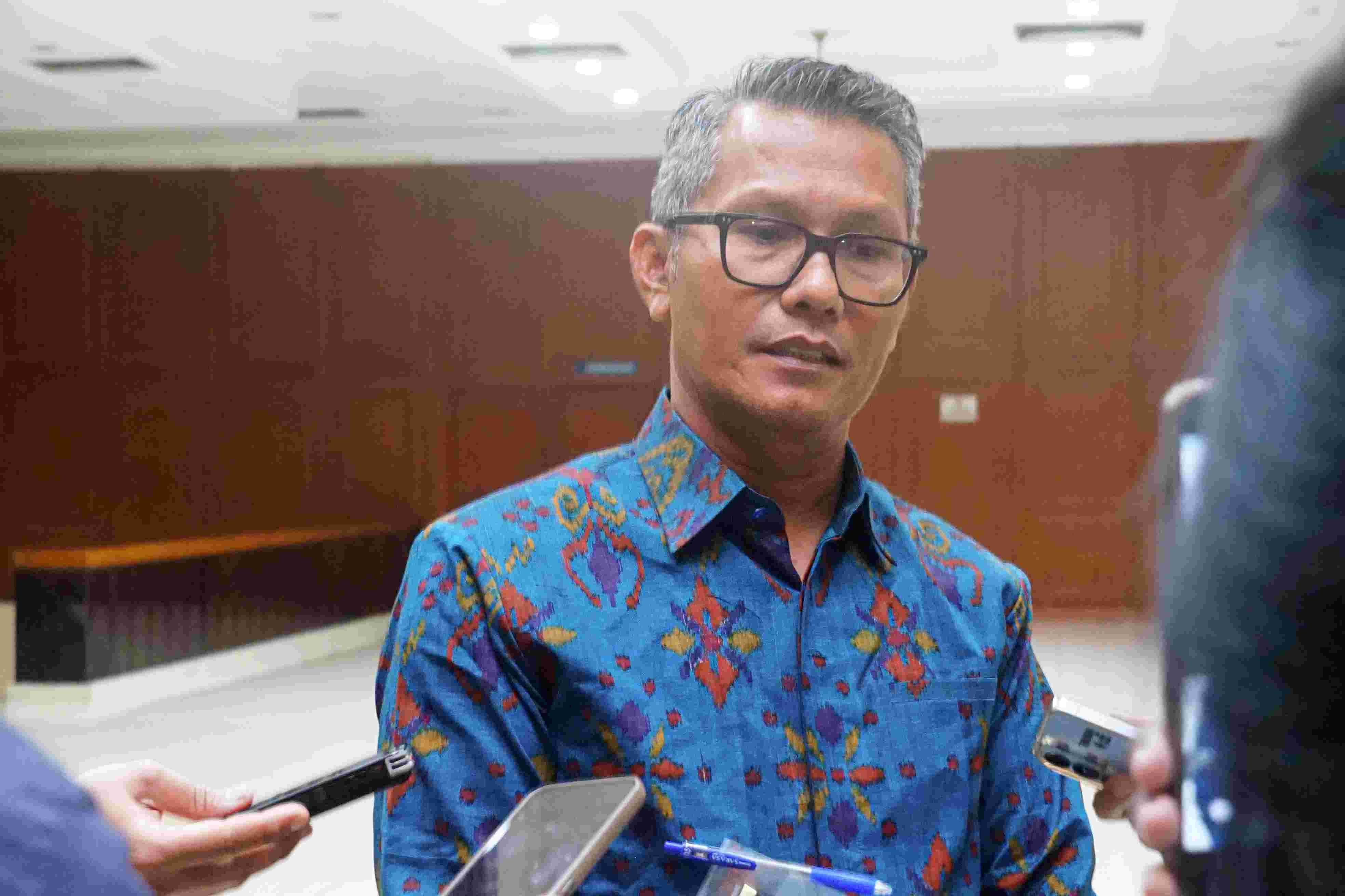 Foto: Kinerja Manufaktur Mei Moncer Karena Presiden Prabowo Tahan Harga BBM Subsidi