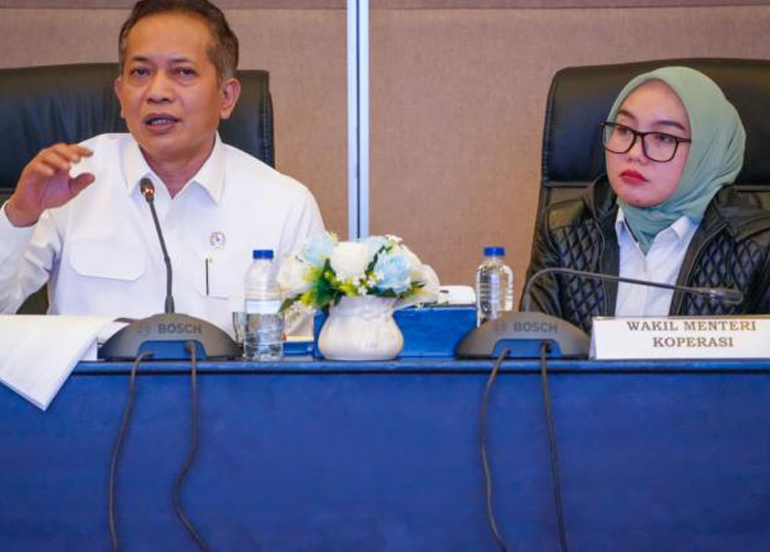 Foto: Dukungan Publik Menguat, Menkop Apresiasi Hasil Survei Terkait Program Kopdes Merah Putih