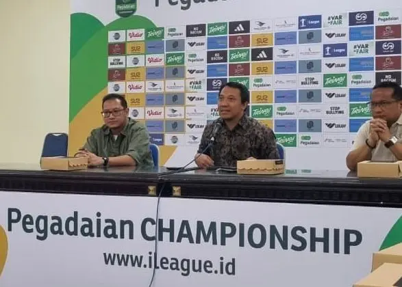Foto: KemenUMKM–Deltras FC Sinergikan Pengembangan UMKM di Stadion Sidoarjo