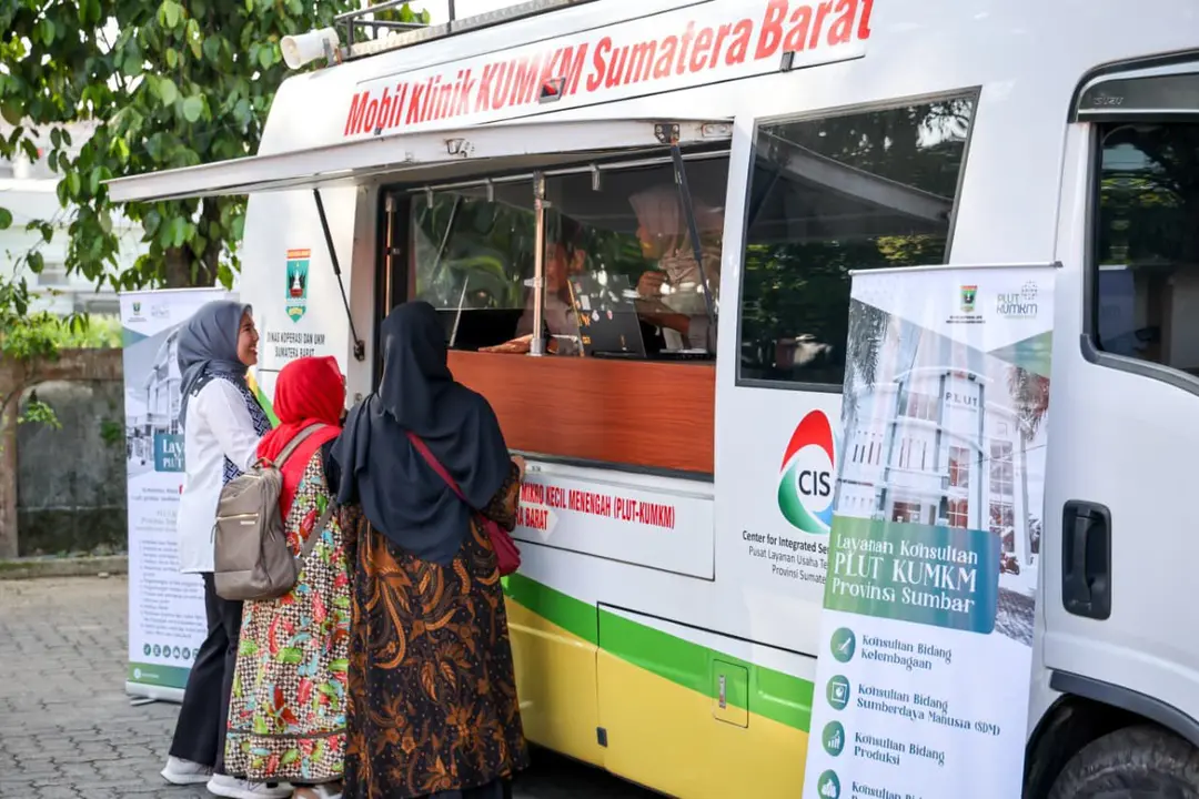 Foto: Klinik UMKM Bangkit Diluncurkan di Sumbar Bantu Percepat Pemulihan Pascabencana