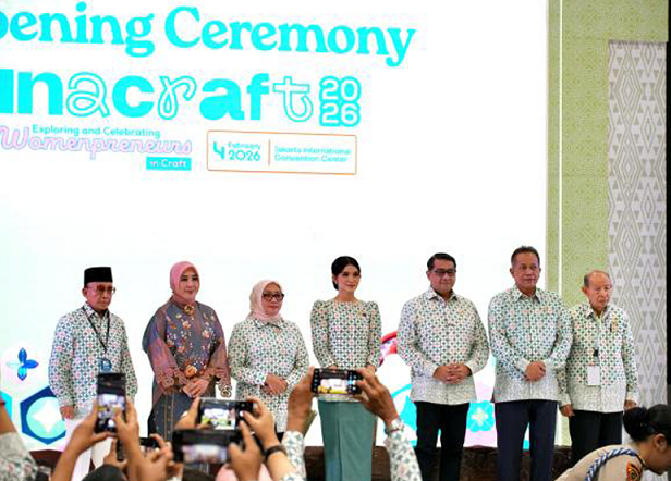 Foto: Menkop Tegaskan Kopdes Merah Putih Sebagai Jembatan Pemasaran Produk Womenpreneur