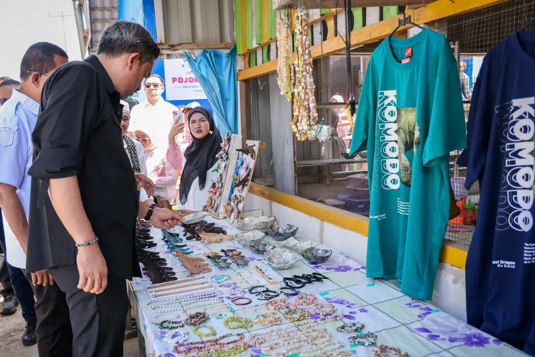 Foto: Menteri UMKM Pastikan Keberlangsungan Pemberdayaan Pengusaha Perempuan di Pulau Rinca NTT