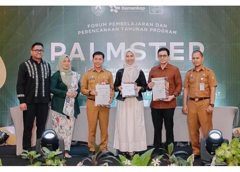 Foto: Kemenkop Perkuat Kolaborasi Untuk Transformasi Sawit Rakyat Lewat Program PalmStep dari Agriterra di Kalteng