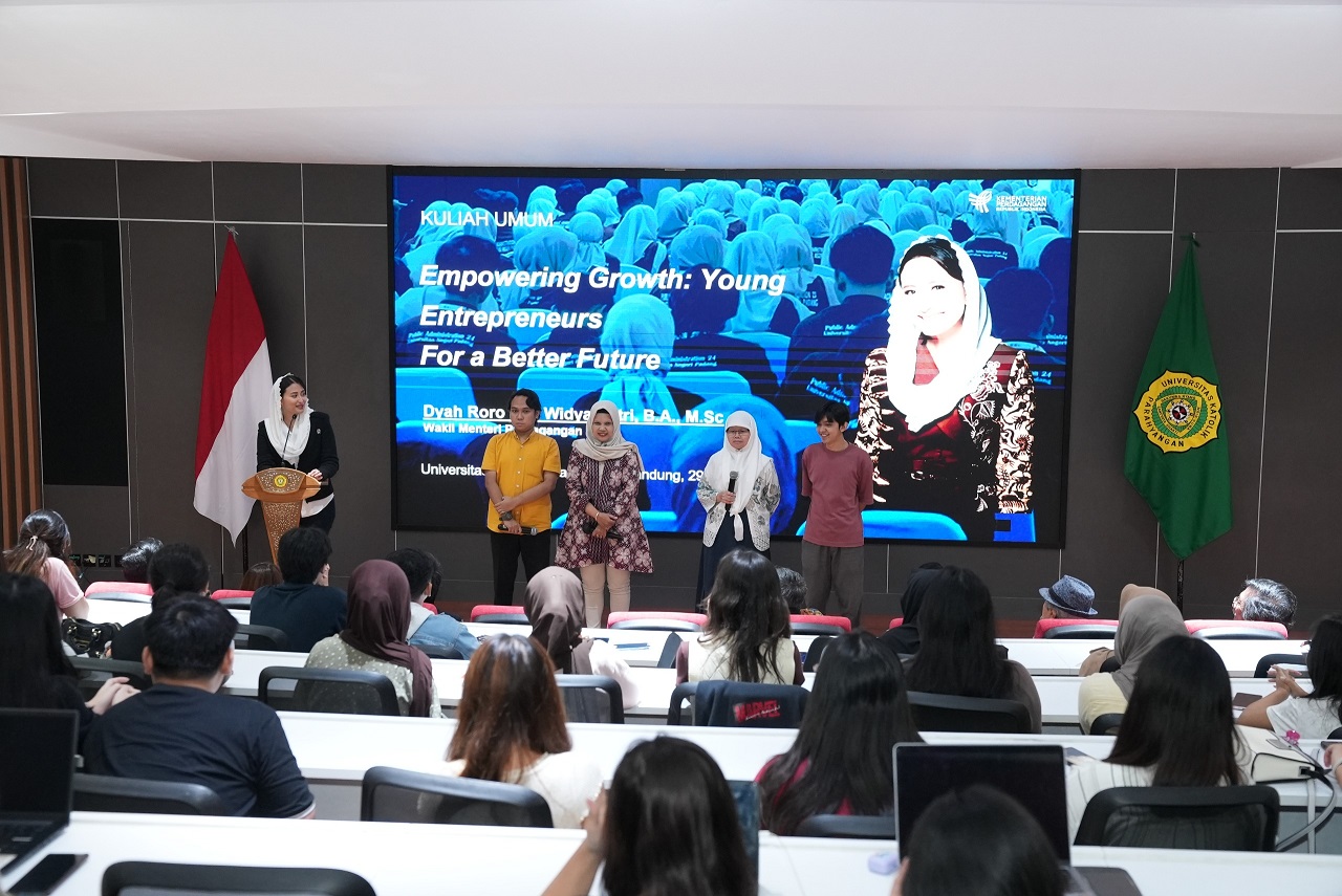 Foto: Akselerasi Pertumbuhan Ekonomi Nasional, Wamendag Roro Pacu Wirausaha Muda dan Ekosistem Waralaba di Bandung