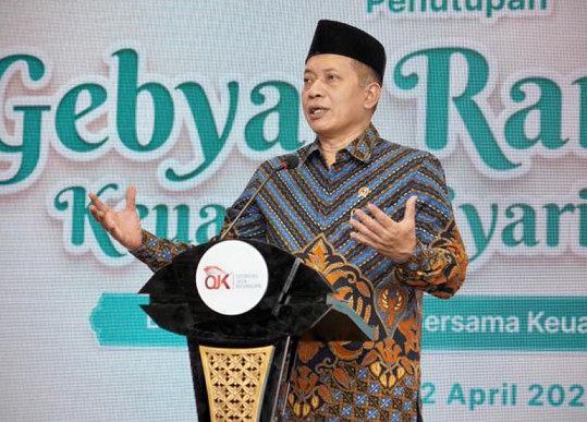 Foto: Menkop: Tingkatkan Literasi Keuangan Syariah, MES Siap Perkuat Sinergi Dengan OJK