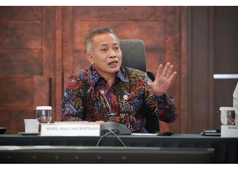 Foto: Wamenkop Apresiasi Komitmen Kemenkes Untuk Relaksasi Aturan Bagi Klinik dan Apotek Desa