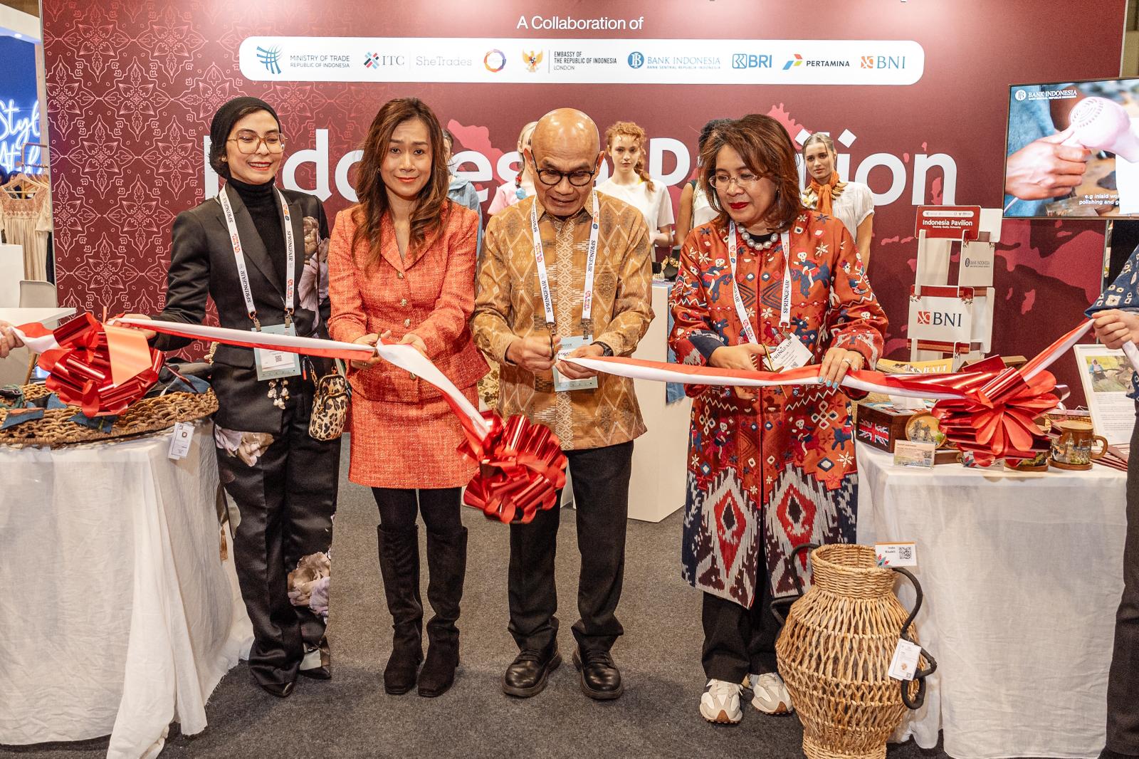 Foto: Manfaatkan Spring Fair 2026, Kemendag Bawa UMKM Perempuan Bidik Ritel Inggris