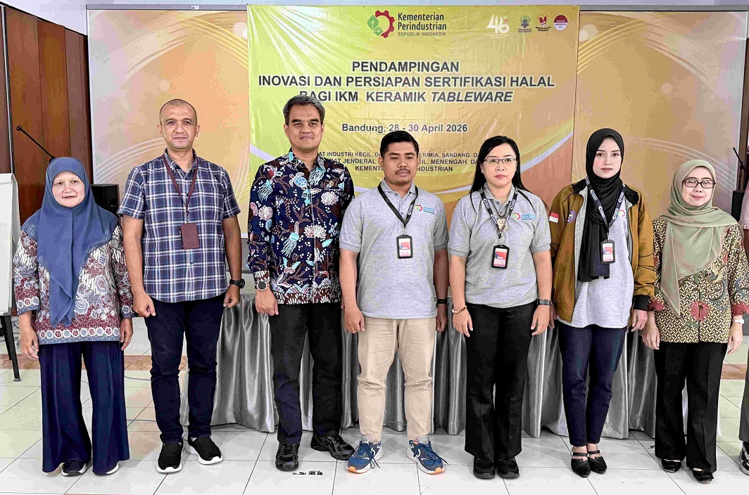 Foto: Kemenperin Siapkan IKM Alat Makan Keramik Penuhi Sertifikasi Halal