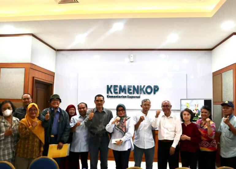 Foto: Menkop: SPBU Nelayan Bisa Perkuat Ekosistem Ekonomi Maritim Berbasis Koperasi