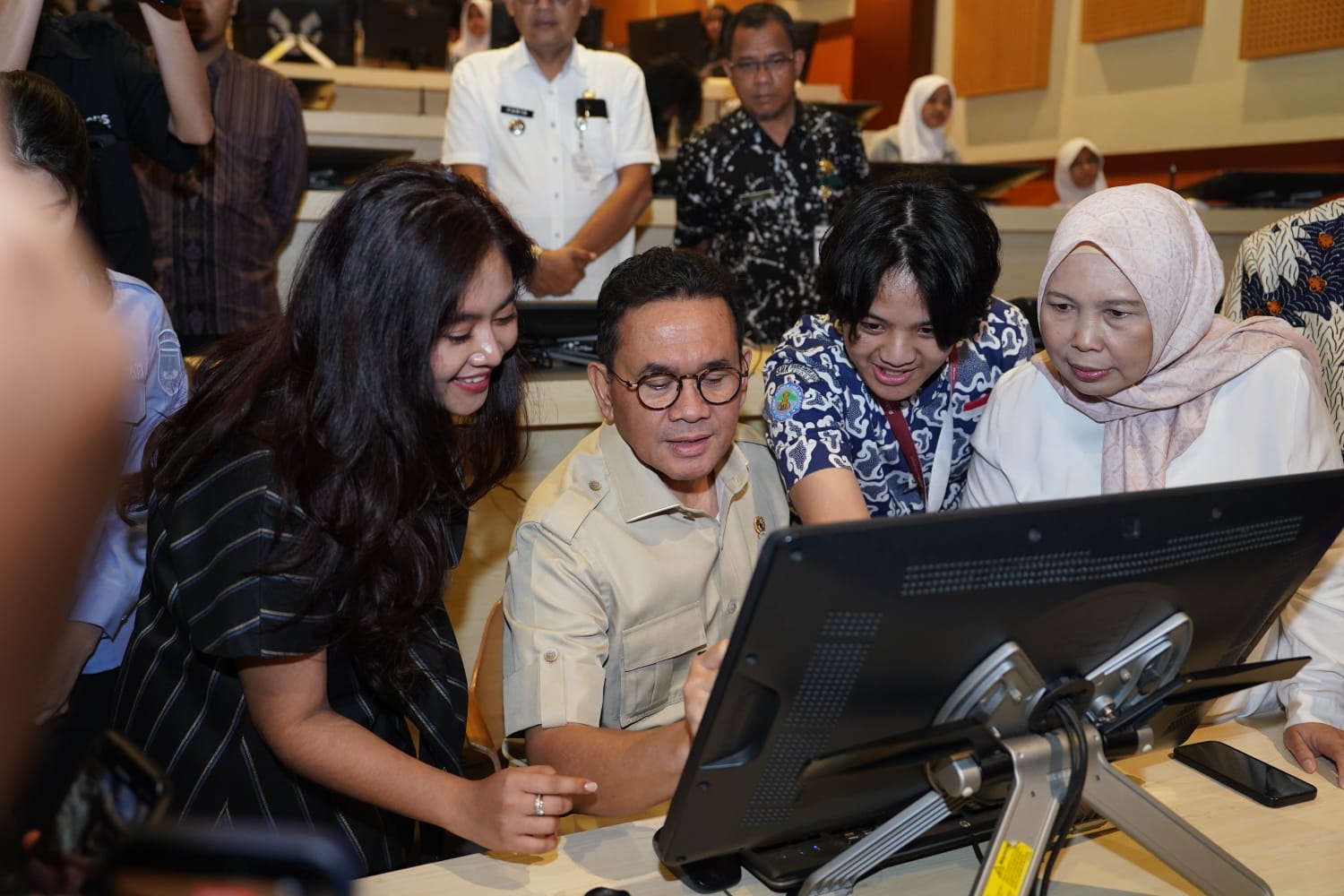 Foto: Dorong Peningkatan Ekspor Jasa, Mendag Busan Siap Fasilitasi Sekolah Vokasi Ikuti Business Matching