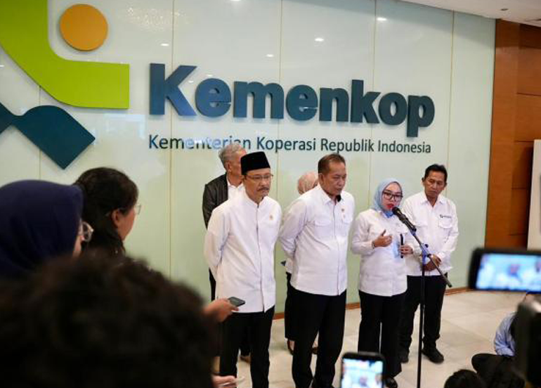 Foto: Kemenkop dan Kemensos Rencanakan Penerima PKH Jadi Karyawan KDKMP