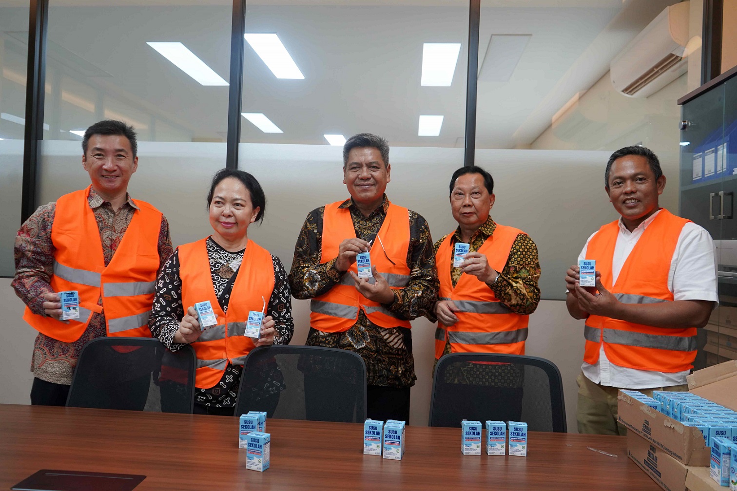 Foto: Ultrajaya Perkuat Produksi Susu UHT, Kemenperin Pastikan Kesiapan Industri Dukung Program MBG