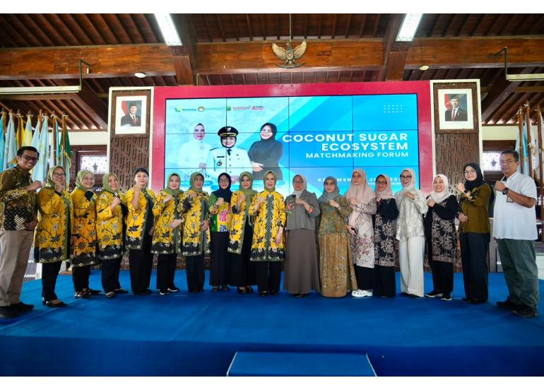 Foto: Kemenkop dan Dekranas Optimalkan Potensi Gula Kelapa Kebumen