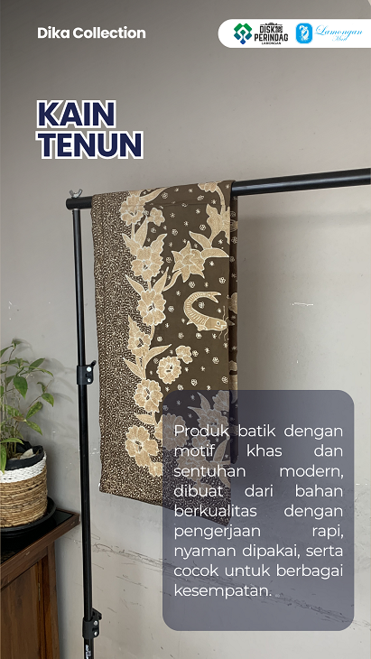 Foto: Kain Batik tersedia di Lamongan Mart