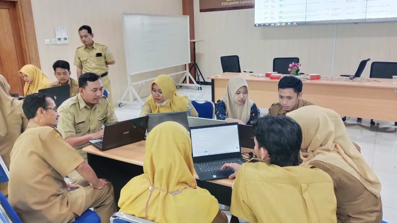 Foto: RAPAT KOORDINASI PELAPORAN EVALUASI PEMANTAUAN (PEP) AKSI PEMBANGUNAN RENDAH KARBON TAHUN 2025