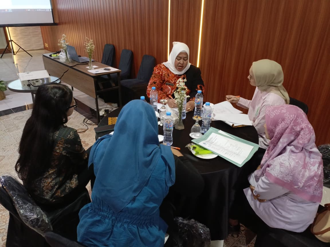Foto: UPAYA MENJAGA KEPATUHAN PERUSAHAAN TERHADAP UMK, DINAS TENAGA KERJA LAKUKAN MONEV PERUSAHAAN