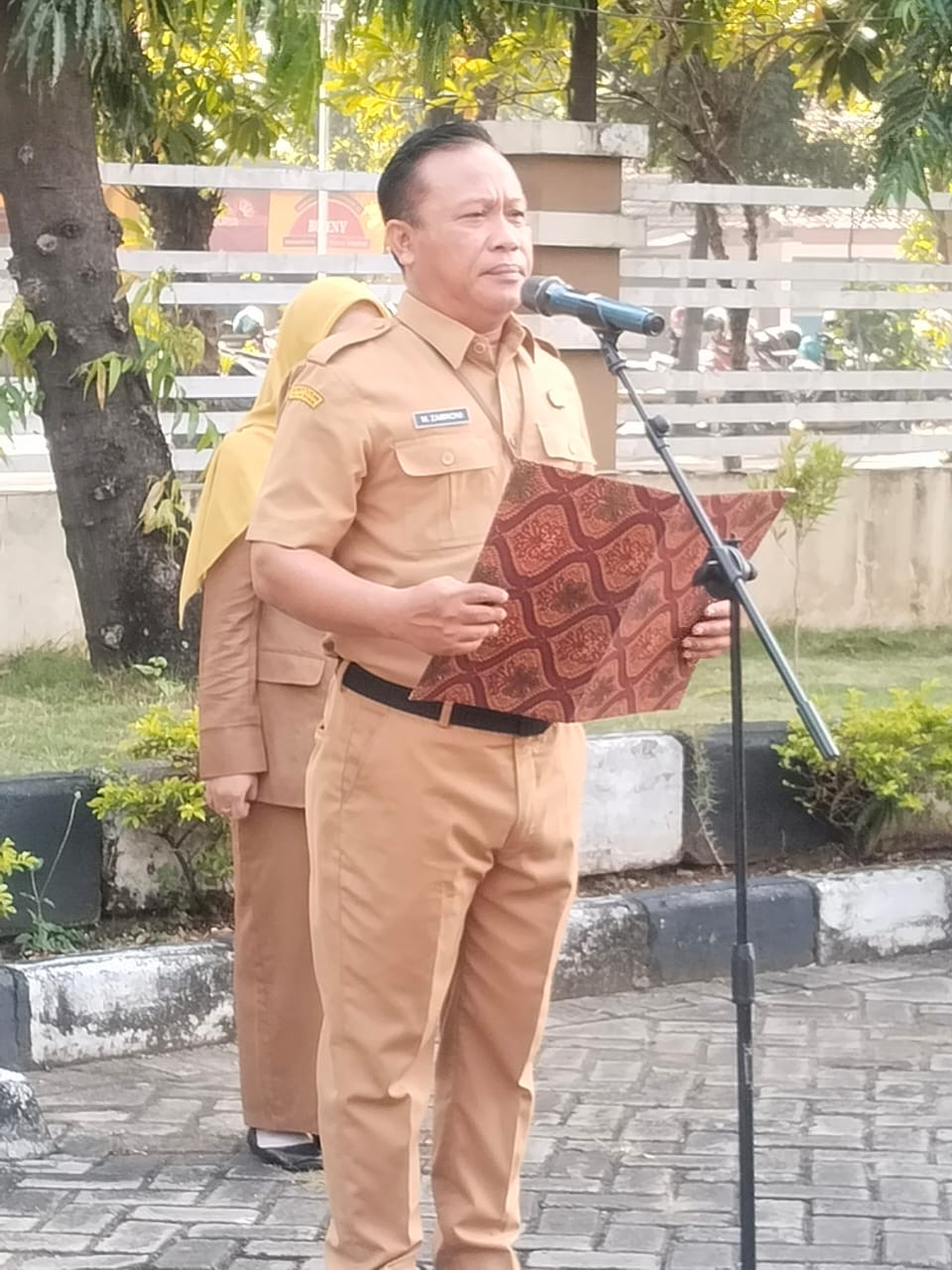 Foto: DISNAKER RAIH PREDIKAT SANGAT BAIK, BAPAK ZAMRONI SAMPAIKAN ARAHAN STRATEGIS
