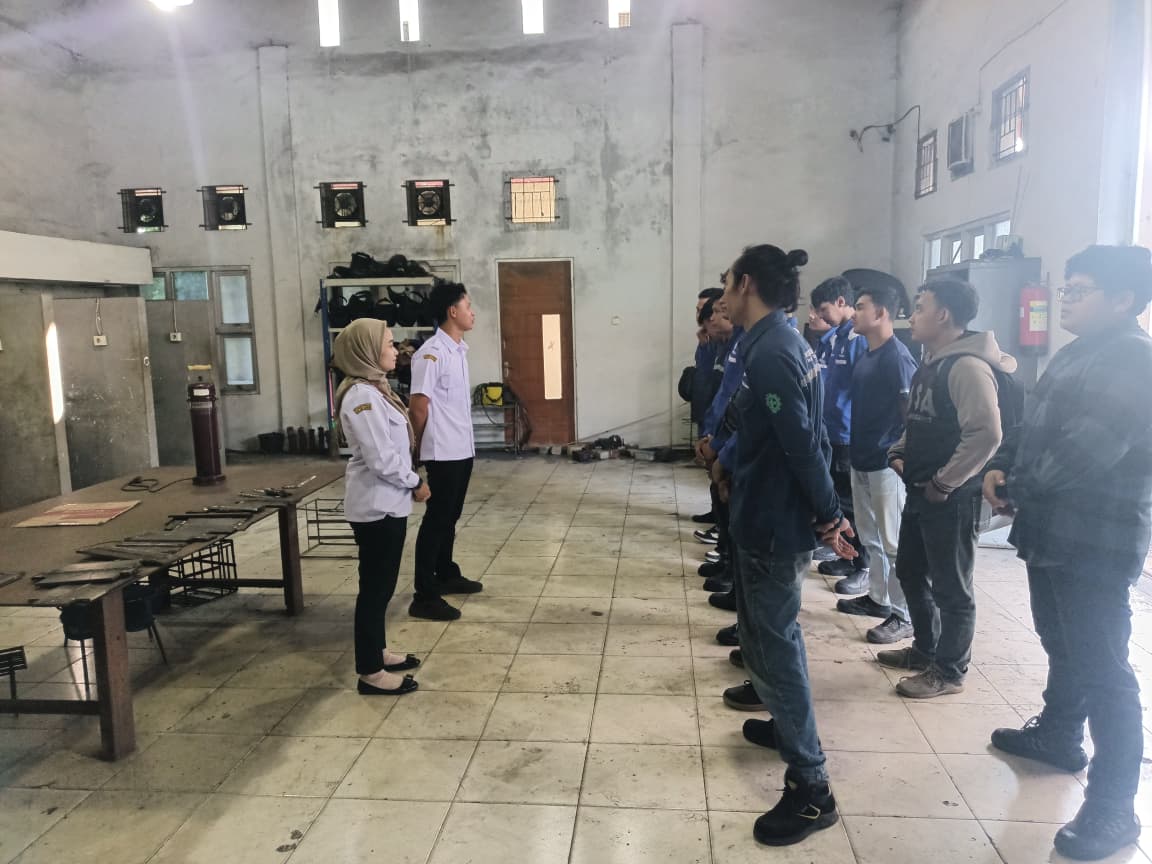 Foto: PESERTA PELATIHAN LAS SMAW 3G ASAH KEMAMPUAN PRAKTIK PENGELASAN