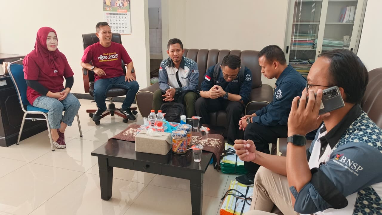 Foto: KOORDINASI DENGAN LSP BLK SURABAYA YANG AKAN MELAKSANAKAN UJIKOM DI BEBERAPA KEJURUAN PELATIHAN