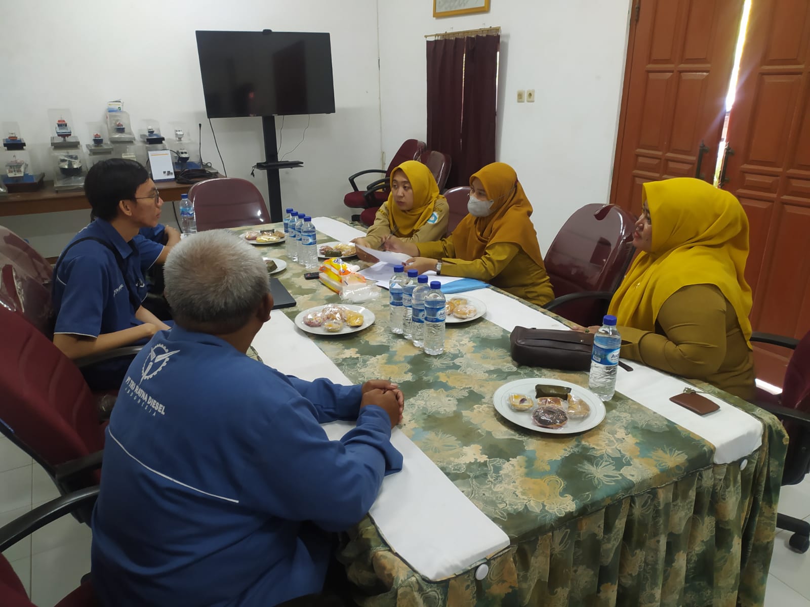 Foto: DISNAKER LAMONGAN GELAR SOSIALISASI REGULASI KETENAGAKERJAAN KE PERUSAHAAN WILAYAH KAB. LAMONGAN
