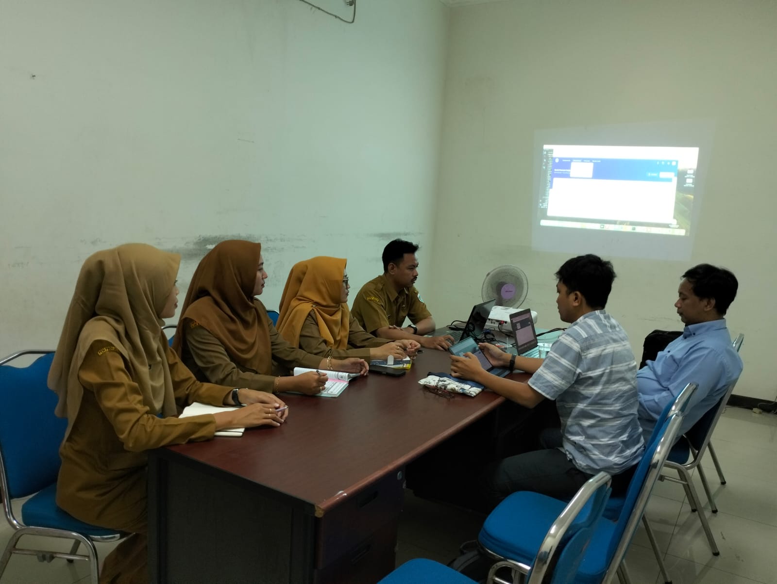 Foto: TRIAL APLIKASI LA JOB DISNAKER LAMONGAN