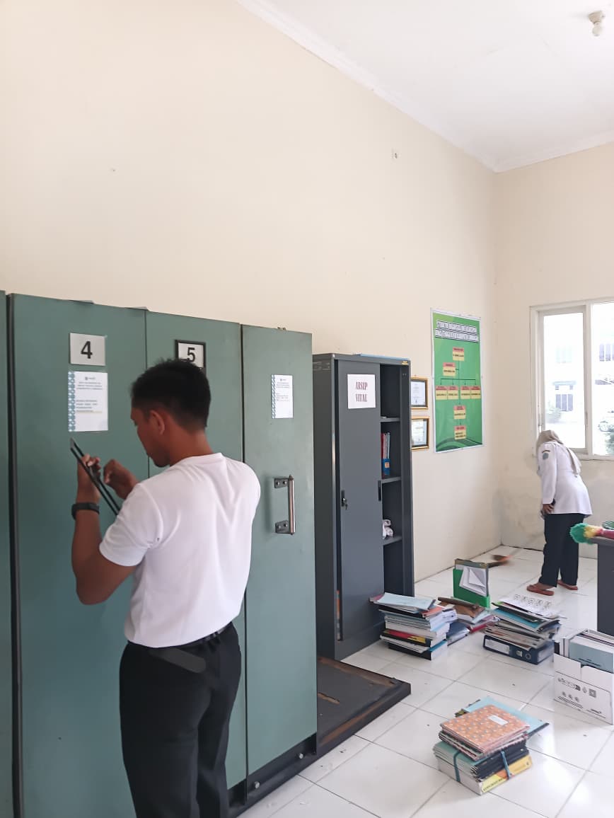 Foto: PENATAAN RUANG ARSIP UNTUK TINGKATKAN TATA KELOLA DMINISTRASI