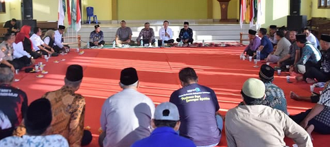 Foto: BUPATI YES DORONG PENGUATAN EKONOMI KERAKYATAN, DISNAKER LAMONGAN SIAP DUKUNG PENINGKATAN SDM DAN KESEMPATAN KERJA