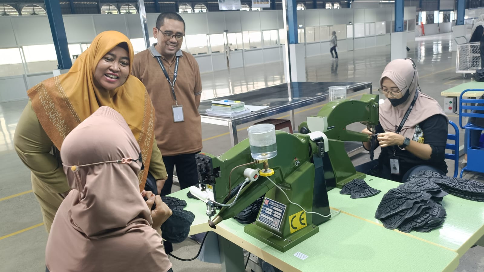Foto: SINAERGI DISNAKER DAN PERUSAHAAN DALAM MEWUJUDKAN IKLIM KERJA KONDUSIF