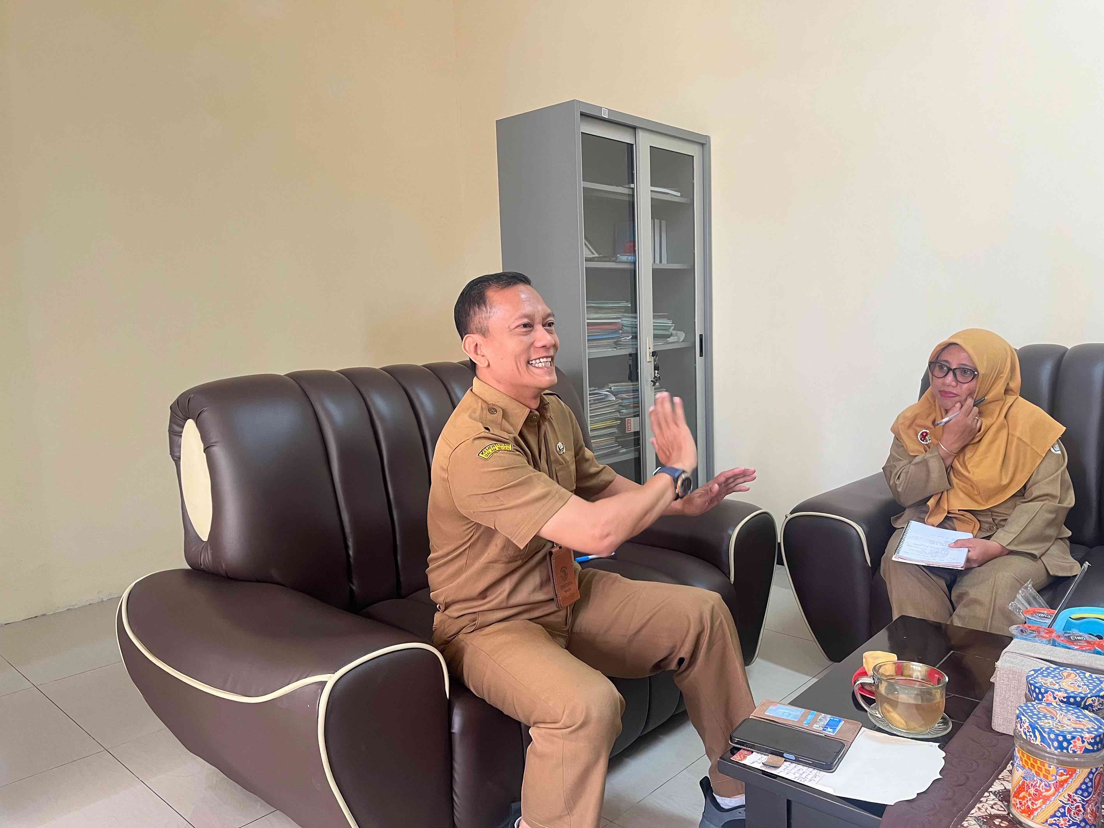 Foto: JELANG PENILAIAN, DISNAKER LAMONGAN PERKUAT KESIAPAN ARSIP DAN