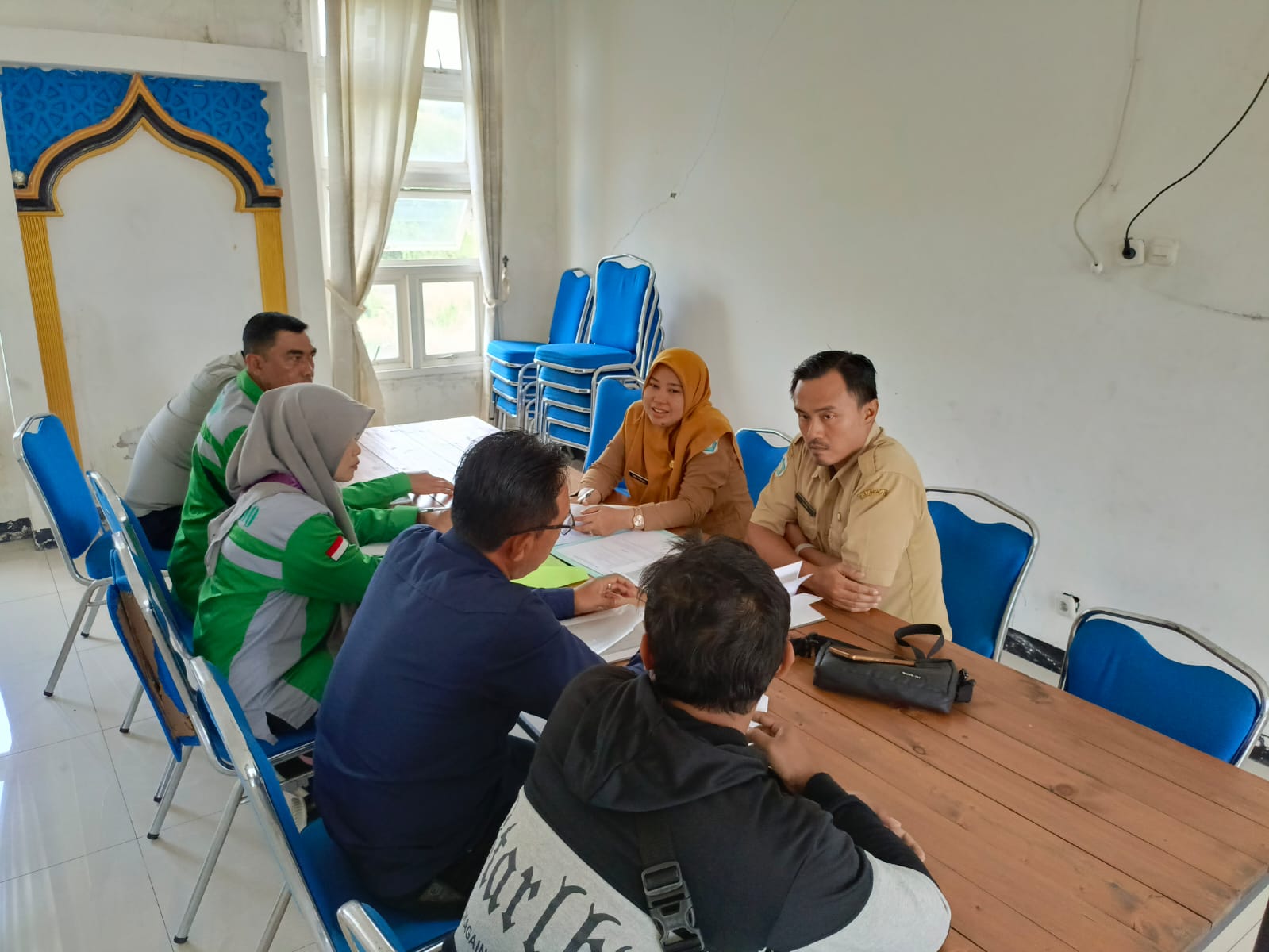 Foto: PENYELESAIAN PERSELISIHAN SECARA MUSYAWARAH DEMI HUBUNGAN KERJA HARMONIS