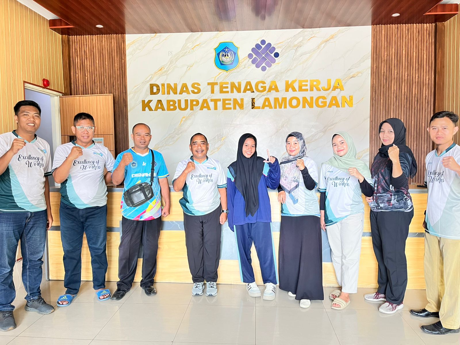 PENUTUPAN PESERTA MAGANG DI BIDANG PENTA DISNAKER LAMONGAN