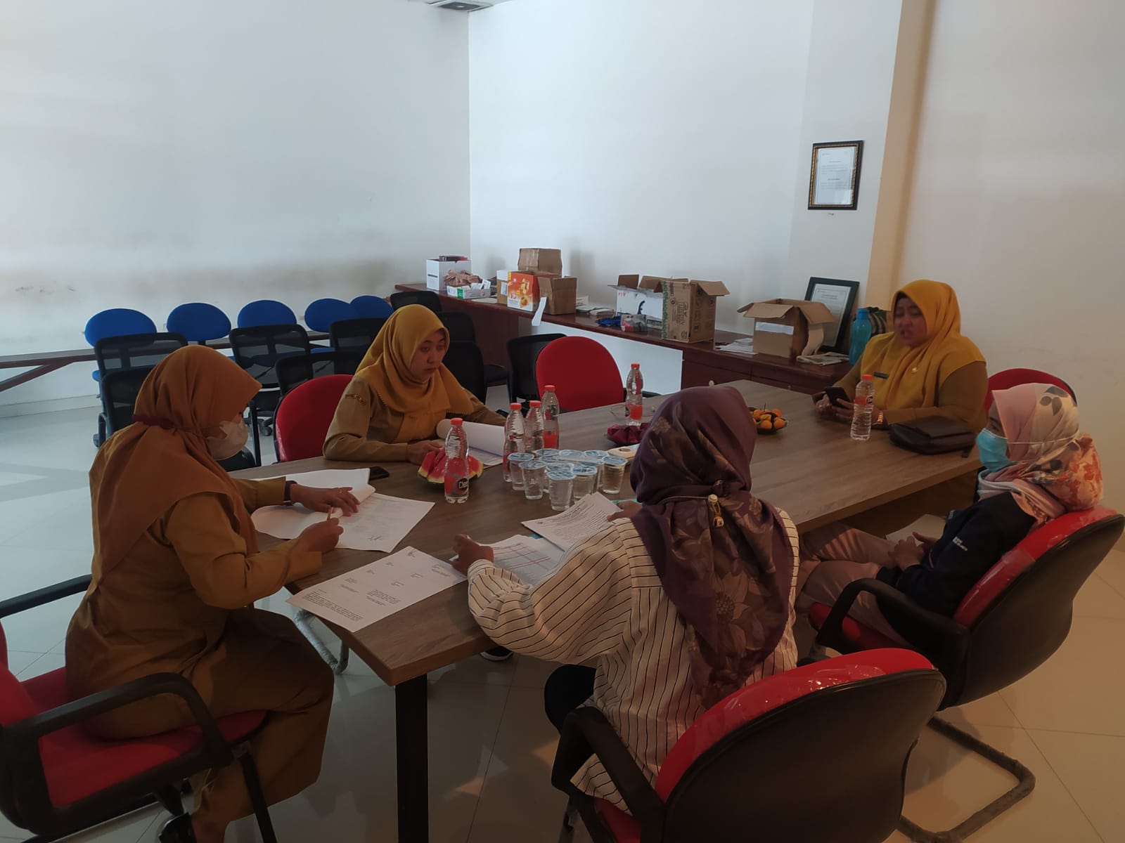 Foto: DISNAKER LAMONGAN LAKUKAN PENINJAUAN PELAKSANAAN KETENAGAKERJAAN PERUSAHAAN WILAYAH KAB. LAMONGAN
