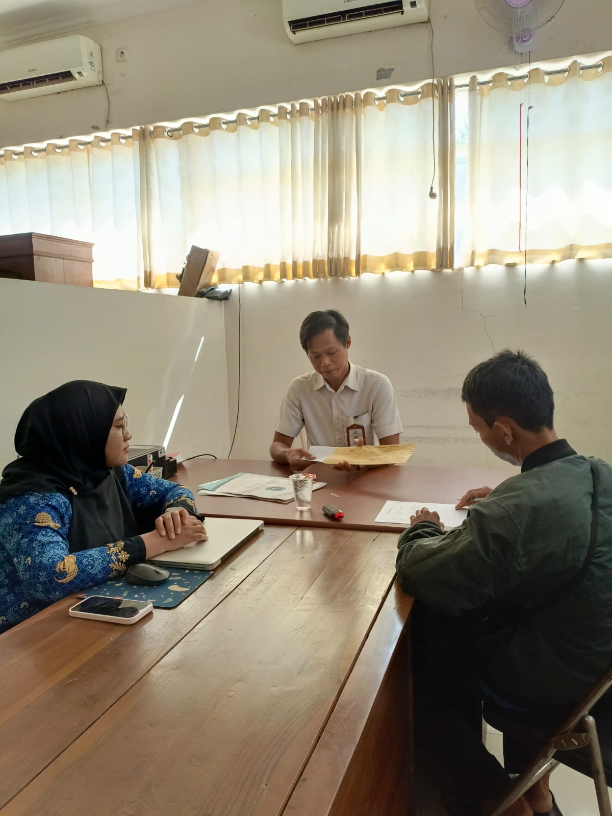 Foto: PENYELESAIAN PERSELISIHAN HUBUNGAN INDUSTRIAL SECARA PROFESIONAL DAN NETRAL