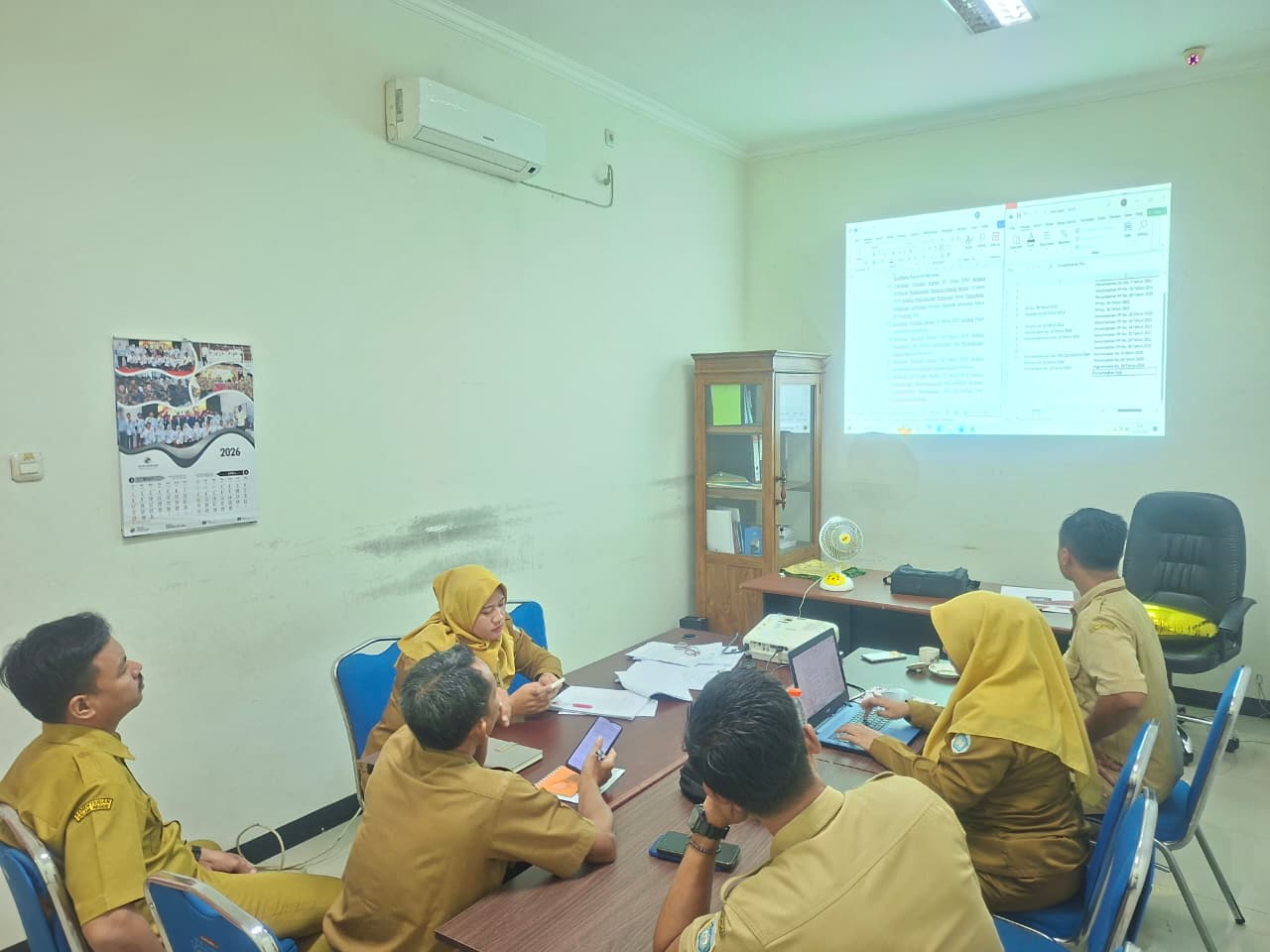 Foto: RAPAT TIM RANCANGAN PERATURAN DAERAH (RAPERDA) KABUPATEN LAMONGAN : REVISI DAN PENAMBAHAN PERATURAN TERKAIT PERDA