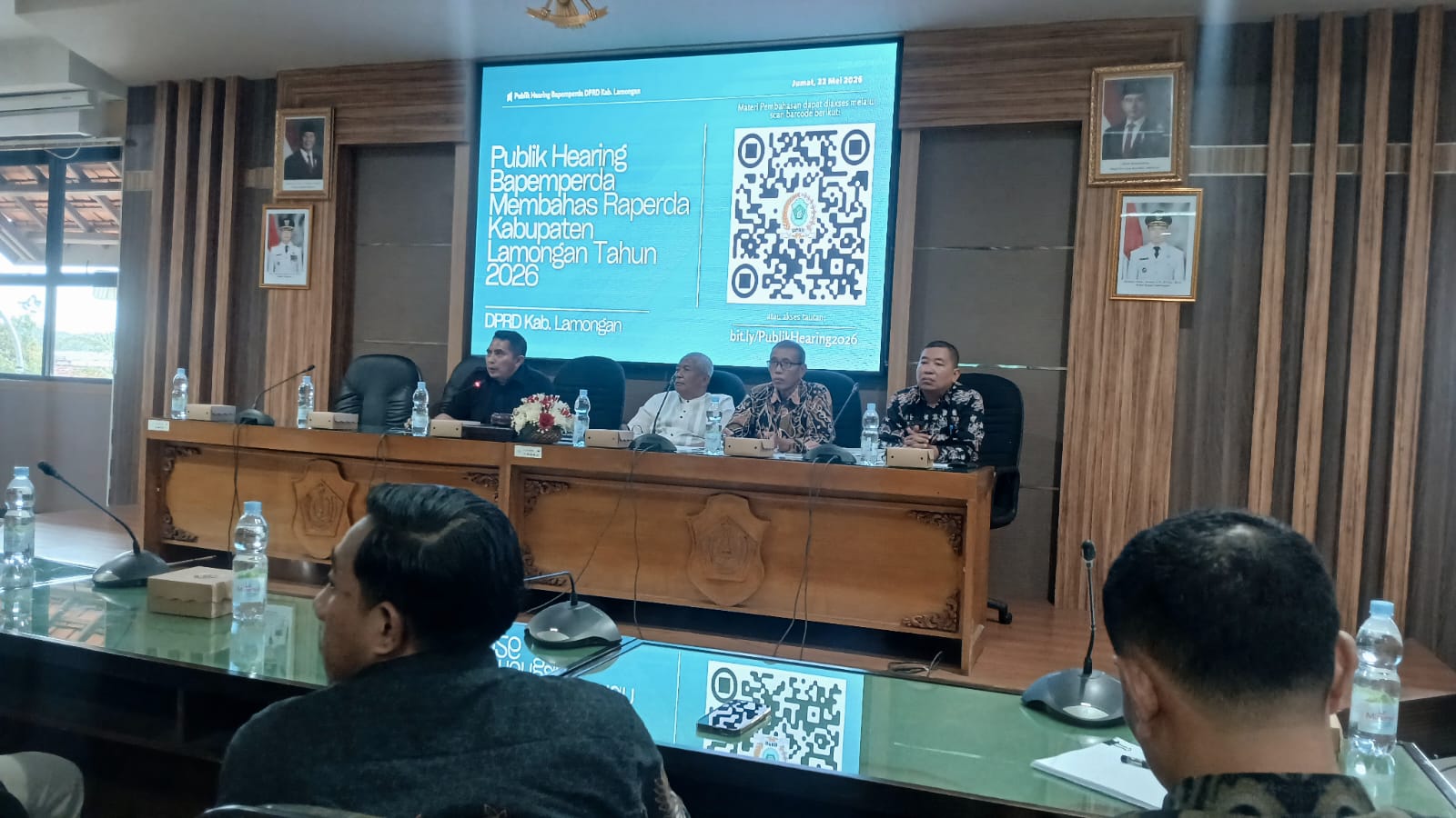 Foto: DISNAKER HADIRI PUBLIK HEARING BERSAMA BAPEMPERDA BAHAS RAPERDA INISIATIF DPRD DAN USULAN PEMERINTAH DAERAH KABUPATEN LAMONGAN TAHUN 2026