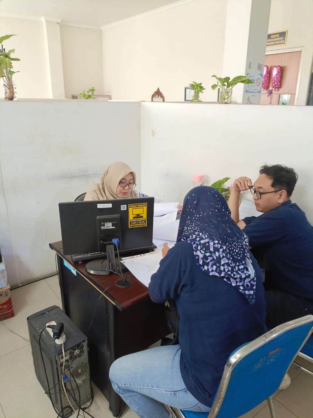 Foto: DISNAKER LAYANI KONSULTASI TATA CARA PEMUTUSAN HUBUNGAN KERJA SESUAI KETENTUAN PERUNDANG-UNDANGAN