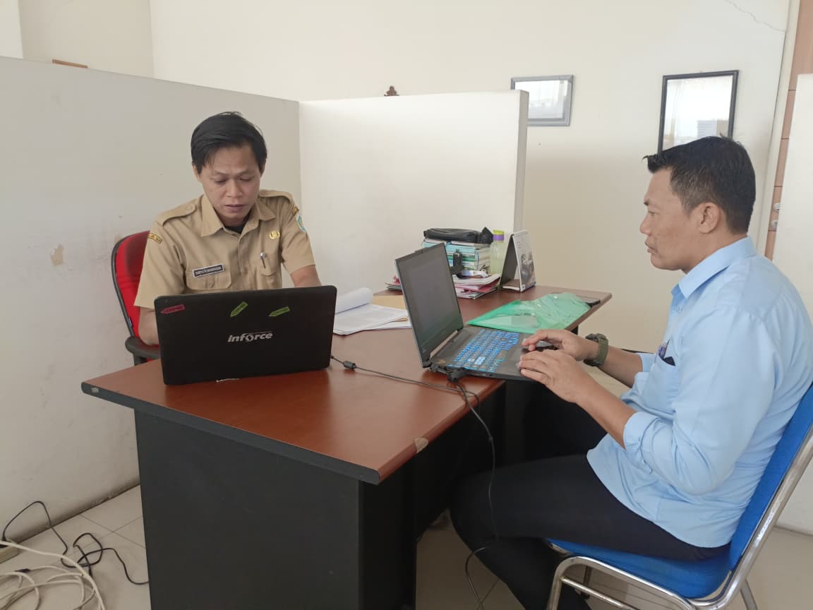 Foto: PENGESAHAN PERATURAN PERUSAHAAN DI DISNAKER KAB. LAMONGAN, WUJUD KEPASTIAN HUKUM HUBUNGAN KERJA