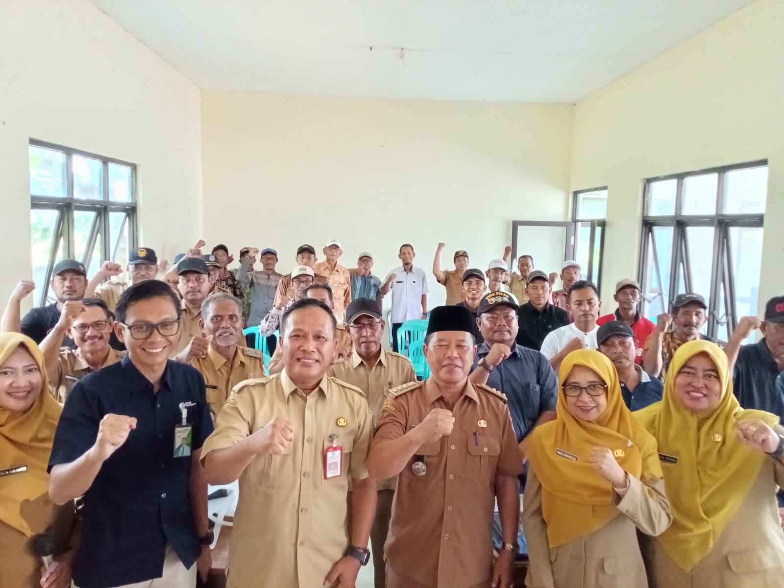 Foto: PERLINDUNGAN PEKERJA RENTAN DI LAMONGAN DIPERKUAT MELALUI KOLABORASI DISNAKER DAN BPJS KETENAGAKERJAAN