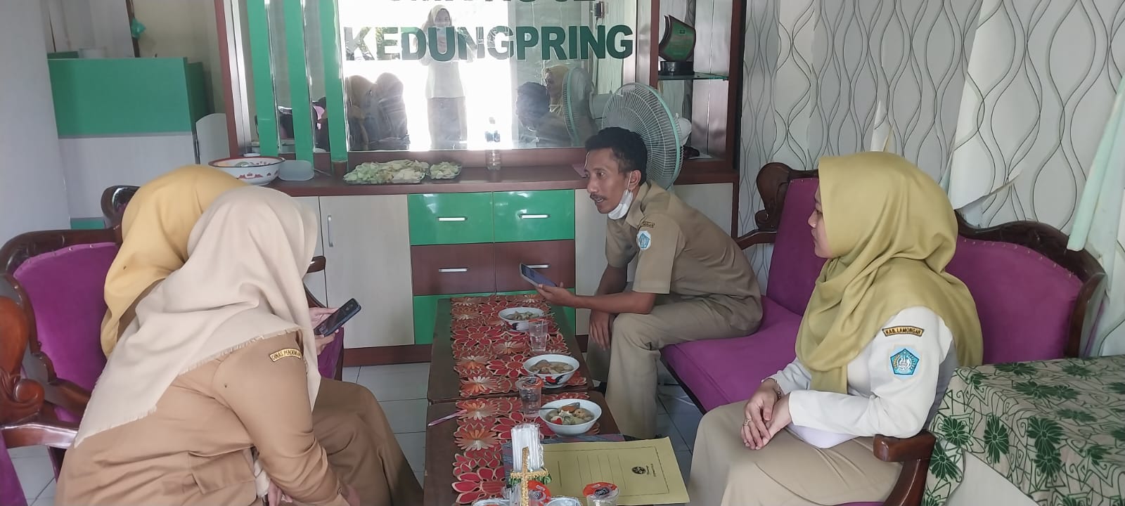 Foto: BUKA JALAN KARIER MAKSIMAL: DISNAKER LAMONGAN GELAR MONEV BKK DI SMK NU 2 KEDUNGPRING DEMI PERCEPAT SERAPAN INDUSTRI