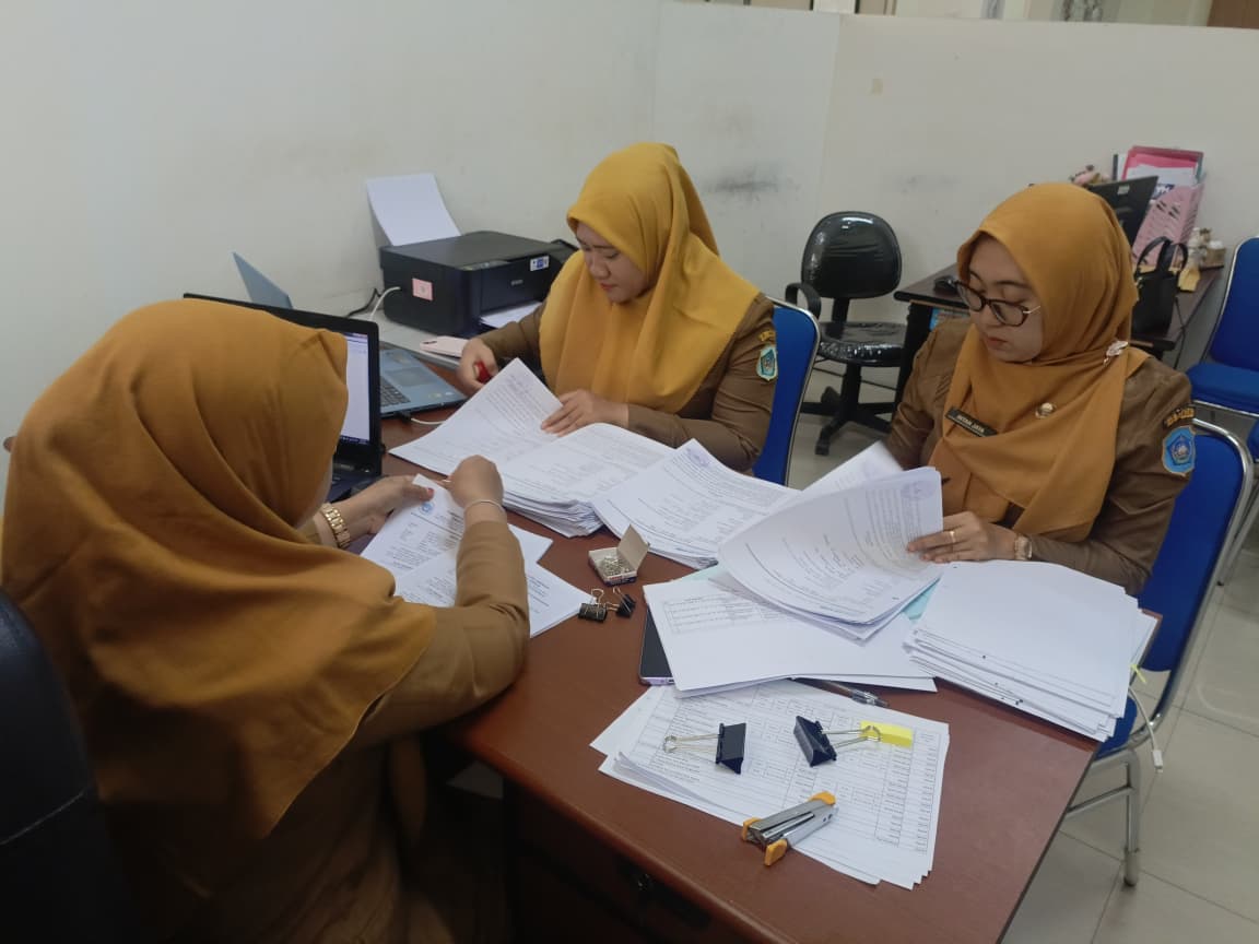 Foto: BIDANG HUBUNGAN INDUSTRIAL HADIR DENGAN PELAYANAN DAN KEARSIPAN YANG TERTIB