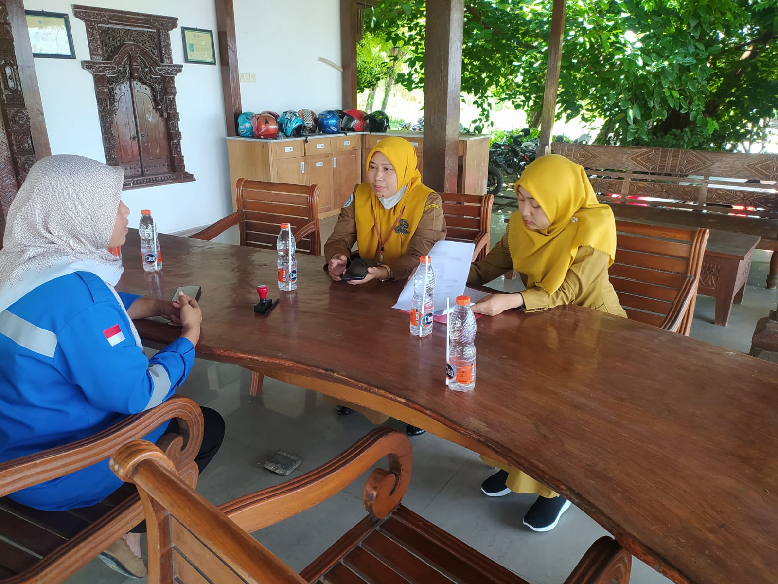 Foto: DISNAKER LAMONGAN PASTIKAN PELAKSANAAN KETENAGAKERJAAN BERJALAN OPTIMAL MELALUI KUNJUNGAN KERJA