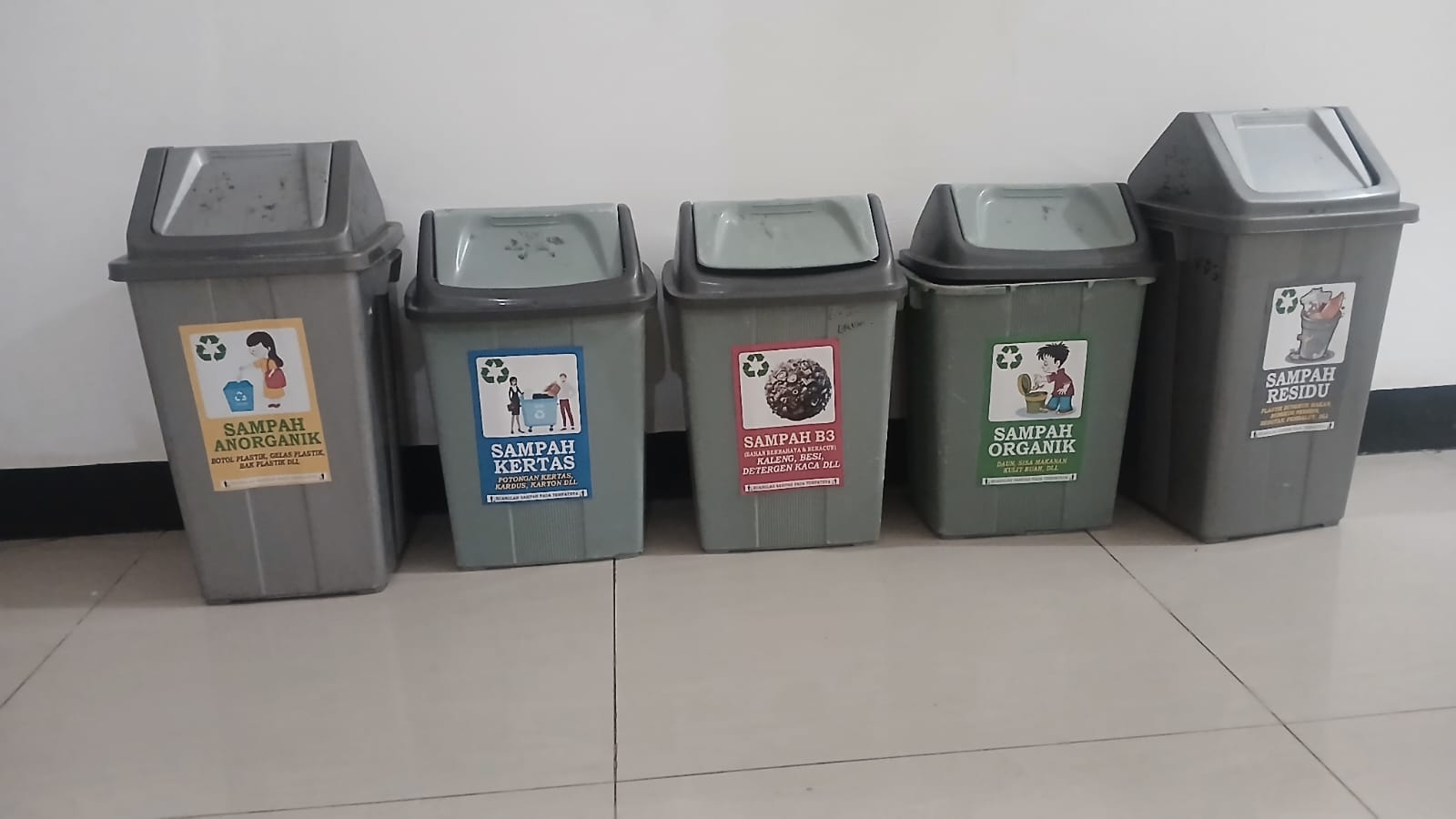 Foto: DINAS TENAGA KERJA KABUPATEN LAMONGAN SIAP DUKUNG GREEN OFFICE MELALUI PENGELOLAAN SAMPAH SESUAI JENISNYA