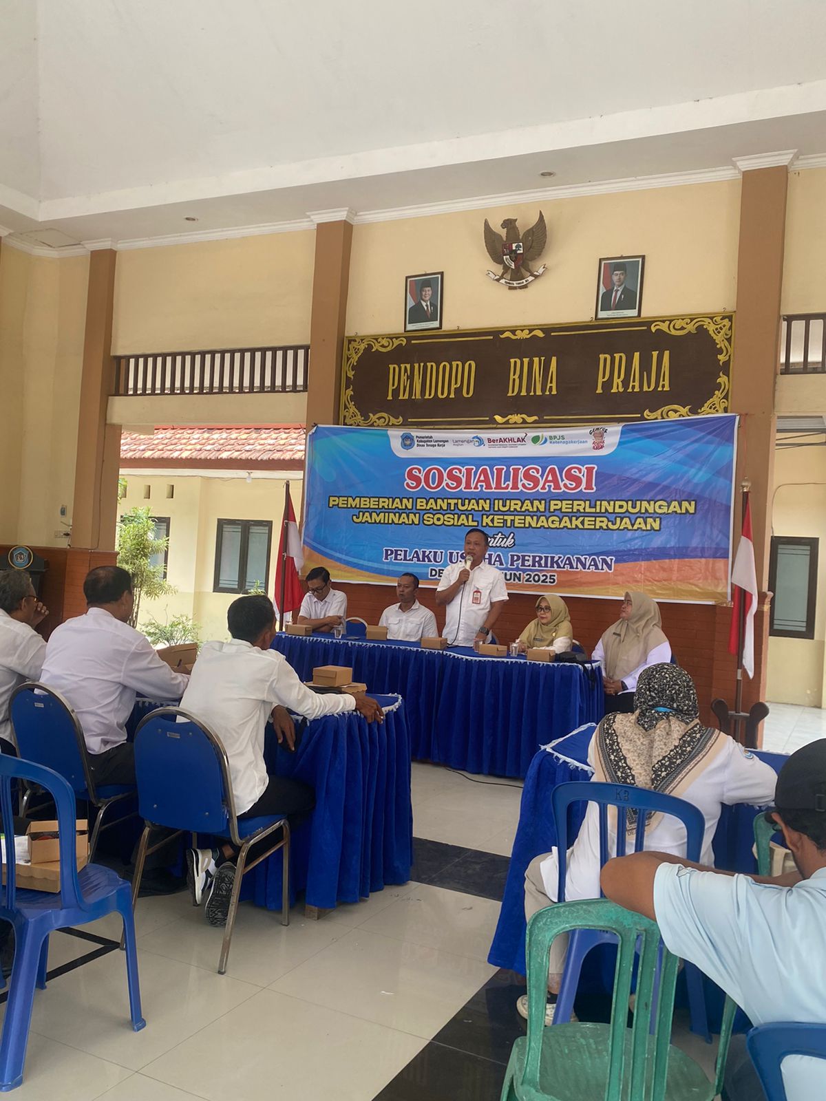 Foto: WUJUDKAN KEPEDULIAN PEKERJA RENTAN, DISNAKER LAMONGAN KOLABORASI DENGAN BPJS KETENAGAKKERJAAN