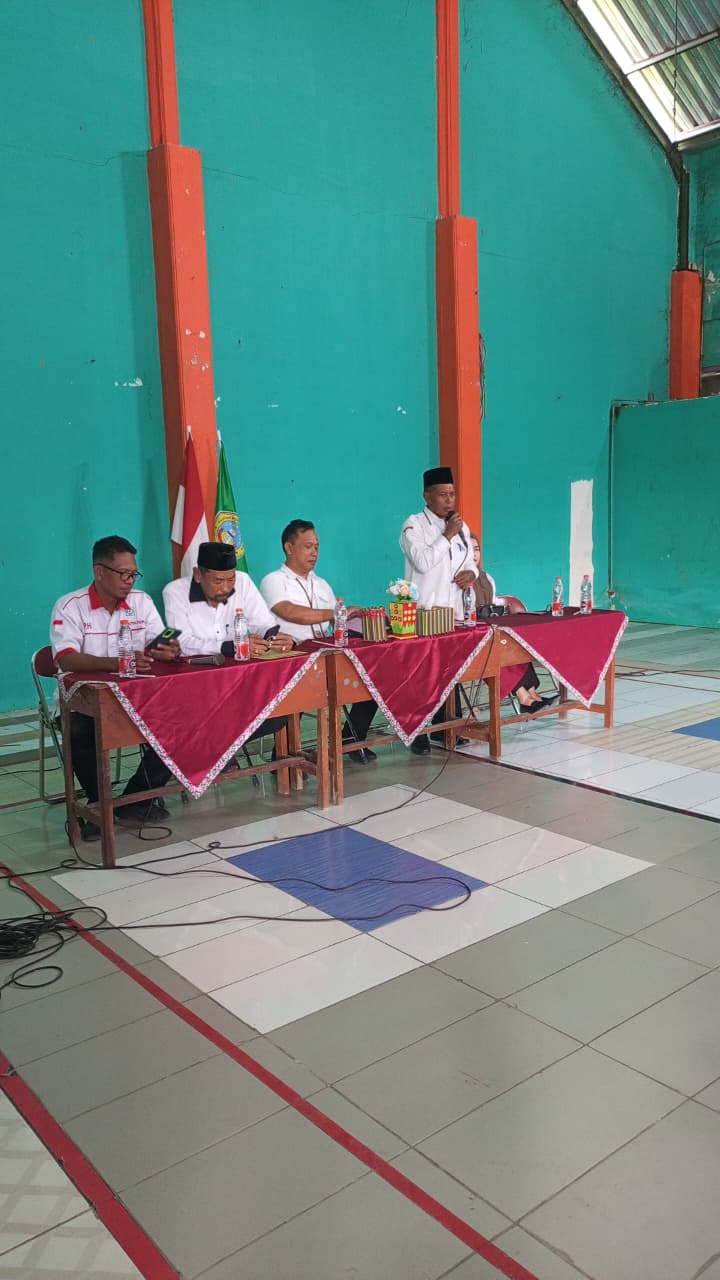 Foto: Bekali Siswa Hadapi Dunia Kerja, Kepala Disnaker Lamongan Berbagi Strategi di SMA Wachid Hasyim Glagah