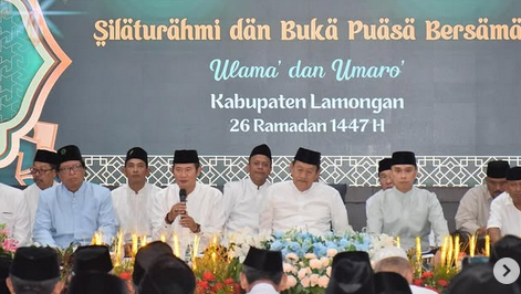 Foto: PERKUAT PERSATUAN DI BULAN RAMADAN, BUPATI YES AJAK ULAMA’ DAN UMARO’ BERSINERGI BANGUN LAMONGAN